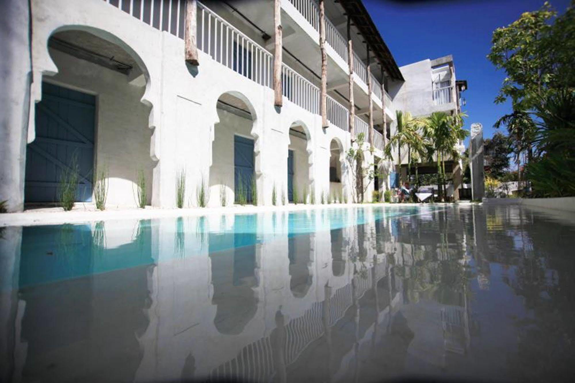 De Lit Hotel Ubon Ratchathani Exterior photo